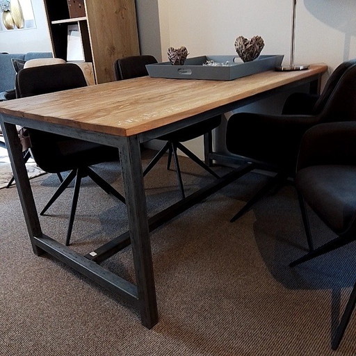 Tower Living Esstisch aus recyceltem Teakholz - 160x90