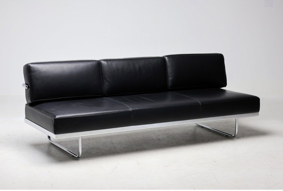 Le Corbusier LC5 – Design Iconico di Le Corbusier, Jeanneret & Perriand – Cassina, Letti da giorno, Aluminium (photo 4 of 15)