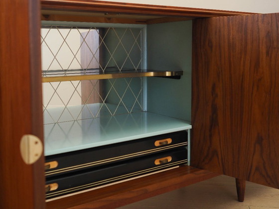 Image 1 of Aparador de teca, diseño danés, años 70, fabricado en Dinamarca.