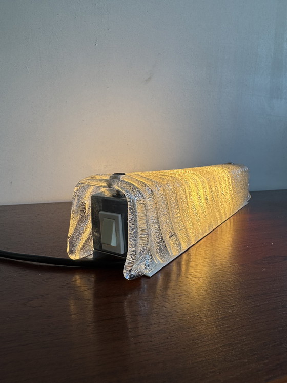 Image 1 of Elegante Vintage Wandlamp - Gestructureerd Geribbeld Glas Schoonheid