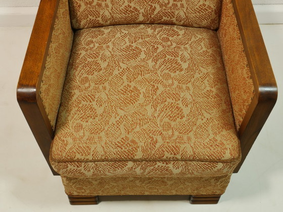 Image 1 of Vintage fauteuil uit de jaren 50, originele mid-century modern stijl, houten armleuningen, vering, bloemenstof, Duitsland