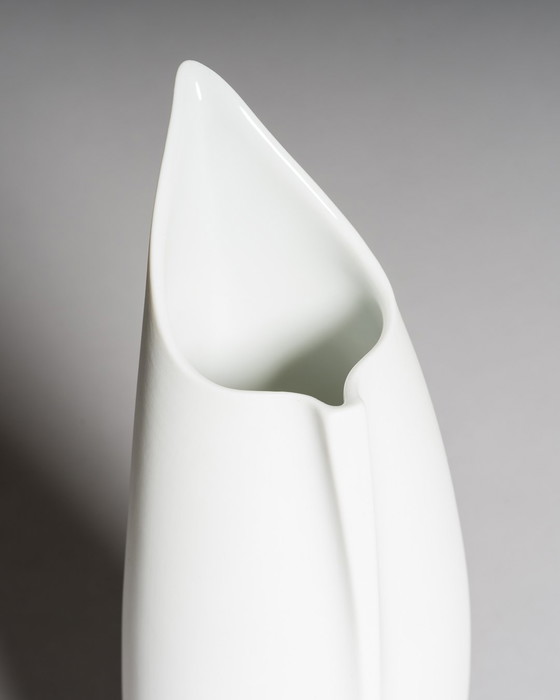 Image 1 of Curated Porcelain Duo: Lino Sabattini "Penguin" Vase (22cm) & Uta Feyl Sculptural Mini Vase – Rosenthal Studio Line, 1980s