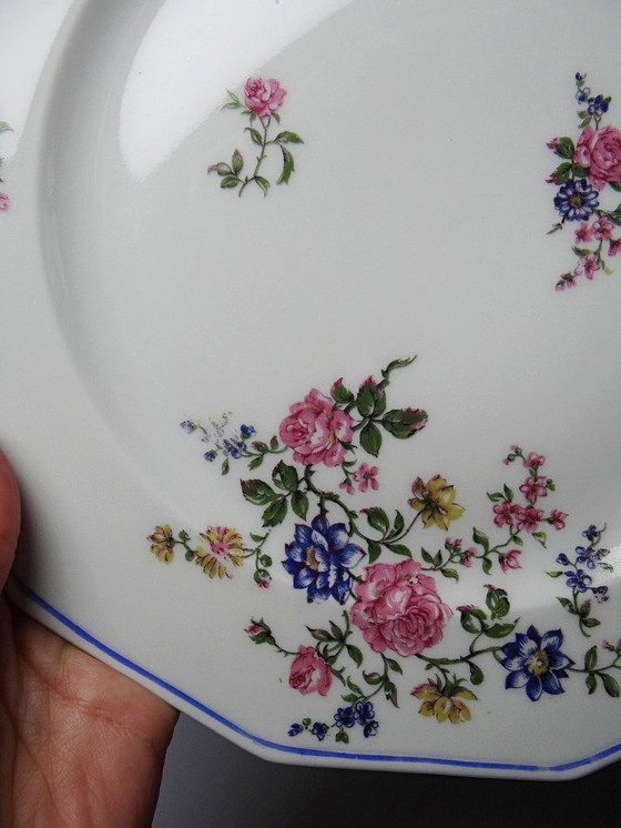 Image 1 of 4 Bernardaud Limoges porcelain dinner plates with floral decoration from the 1920s-1950s