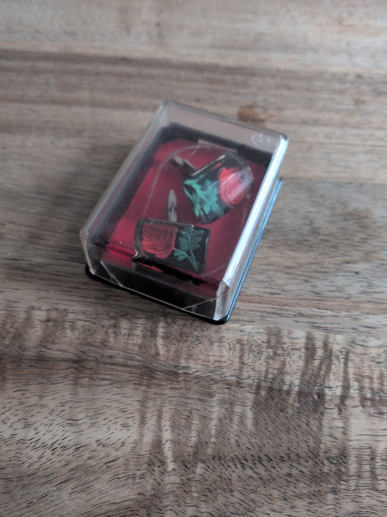 Cufflinks with Rose in Epoxy – Decorative Objects, Metal, Plastic (photo 5 of 5)