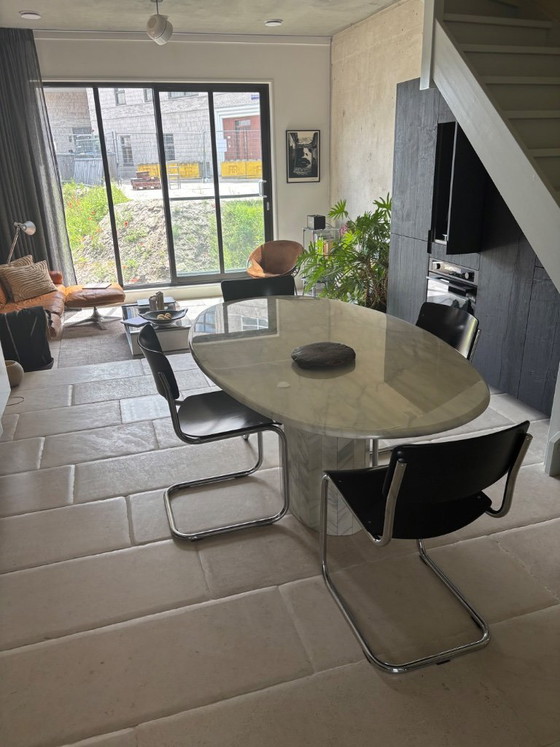 Image 1 of Carrara Marmer eettafel ovaal 180 cm lang