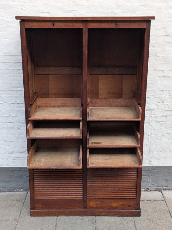 Image 1 of Mobile antico francese in rovere con doppia anta a serrandina - Armadio per archivio notarile (circa 1920)