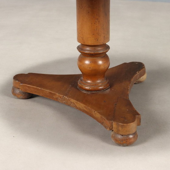 Image 1 of Etagere in noce