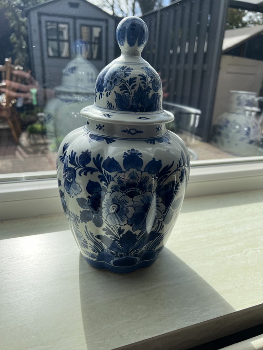 Originale handbemalte Royal Delft (Porceleyne Fles) Deckelvase - 30 cm - 2004