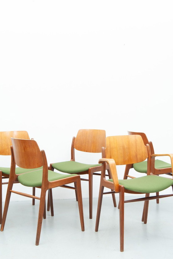 Image 1 of 4x C64 & 2x D64 eetkamerstoelen in teakhout van Hartmut Lohmeyer voor Wilkhahn (jaren 50)