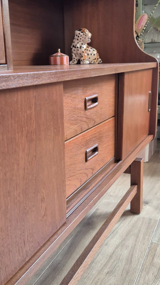 Image 1 of Armario alto antiguo