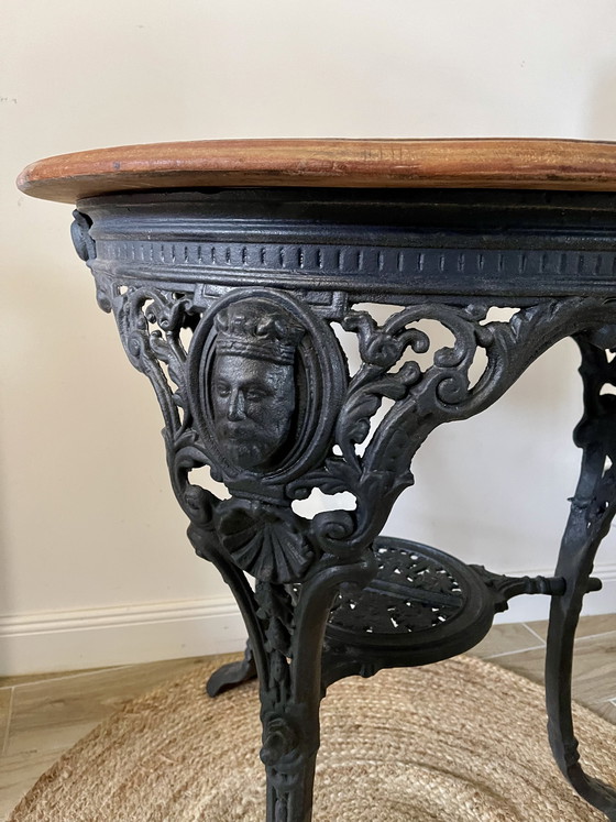 Image 1 of Englischer Kneipentisch um 1901