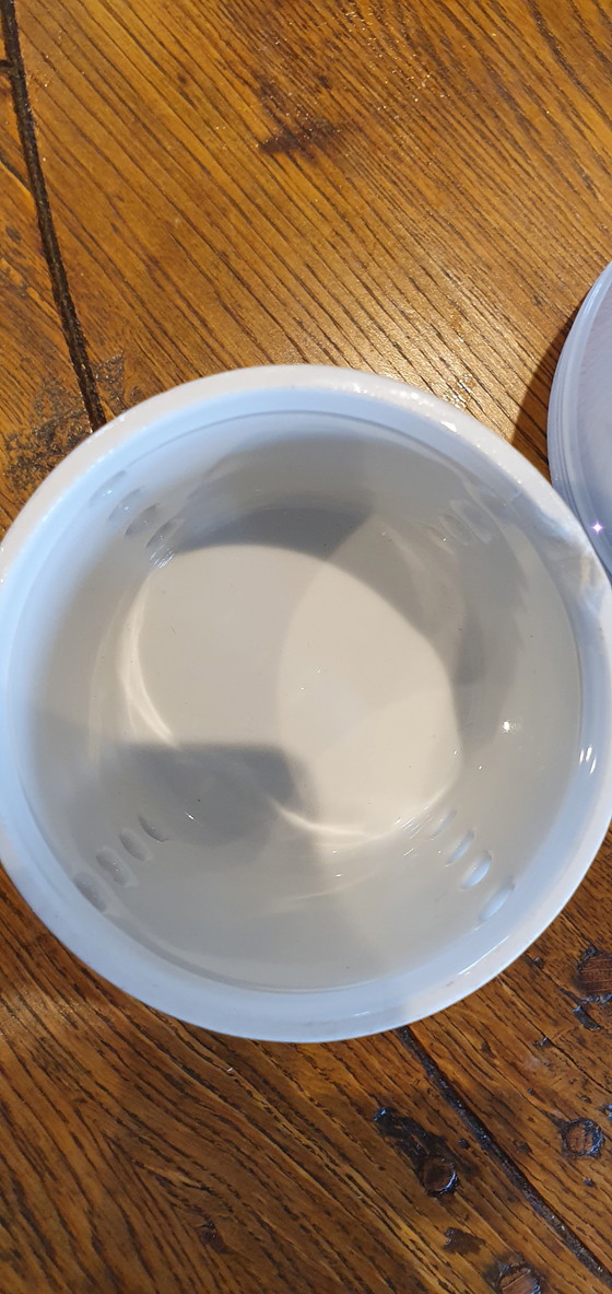 Image 1 of Olla para hacer queso; loza fina antigua