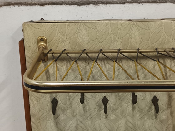 Garde-robe des années 1950 – Étagères murales, Textile, Metal (photo 6 of 13)