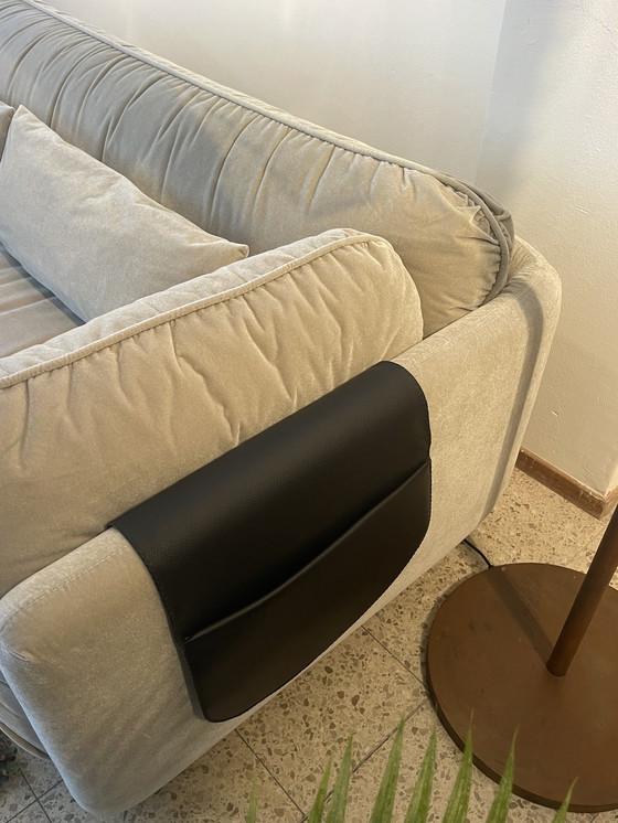 Image 1 of Leolux Lunetta 3 Seater Sofa Showcase