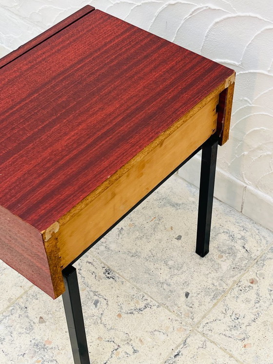 Image 1 of Comodino modernista europeo degli anni '60