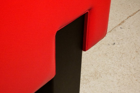 Image 1 of Poltrona Frau - Coppia di poltrone "Moji" in pelle rossa e faggio laccato nero - 2006 - Italia