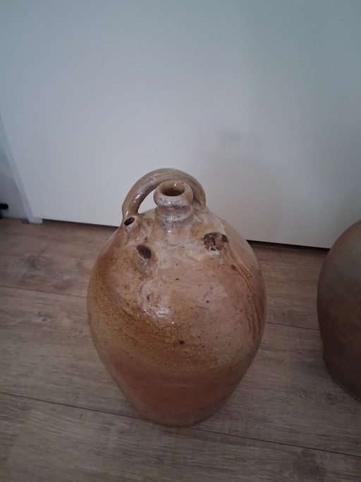 2 vieux pots