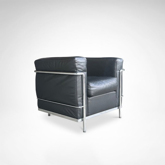 Poltrona LC2 di Le Corbusier e altri per Cassina, anni '90. – Poltrone, Metal, Leather (photo 4 of 11)