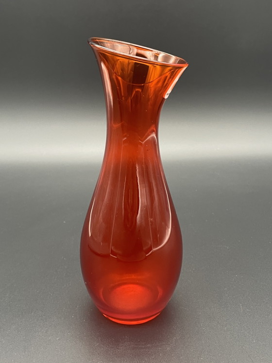 Elegante Vaso in vetro vintage di Montana in un intenso arancione-rosso. – Vasi, Glass (photo 4 of 7)