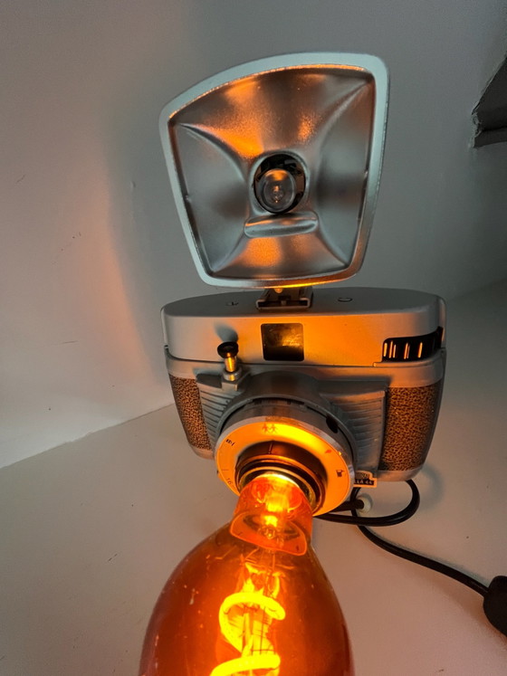 Design lamp van vintage camera – Bilora, Tafellampen, Metaal, Kunststof (photo 11 of 13)