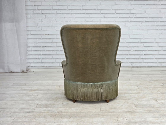 Image 1 of Deense fauteuil uit de jaren 70, bekleed met groen meubelvelours.