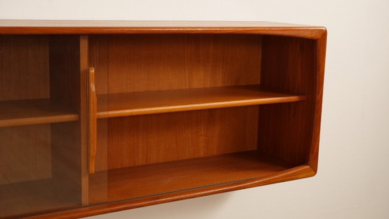 Image 1 of Credenza vintage | Anta scorrevole in vetro | Sospesa | 160 cm
