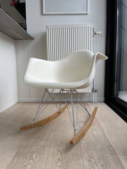 Vitra Eames RAR Chair