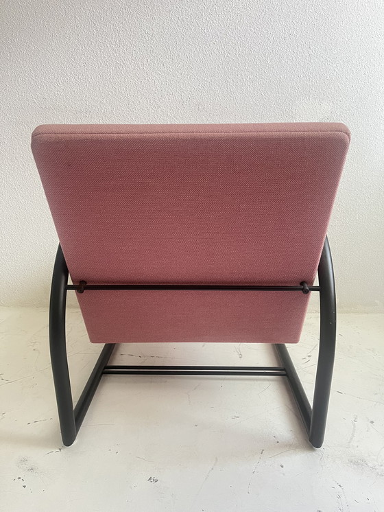 Image 1 of Fauteuil circulaire rose postmoderne de Metaform