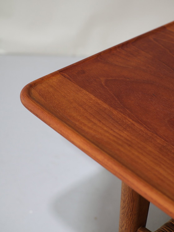 Image 1 of Tavolino da caffè Hans Wegner AT10 in legno di teak e rattan
