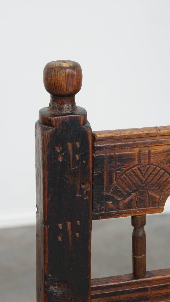 Image 1 of 2 x Antiker spanischer Stuhl mit Korbsitz