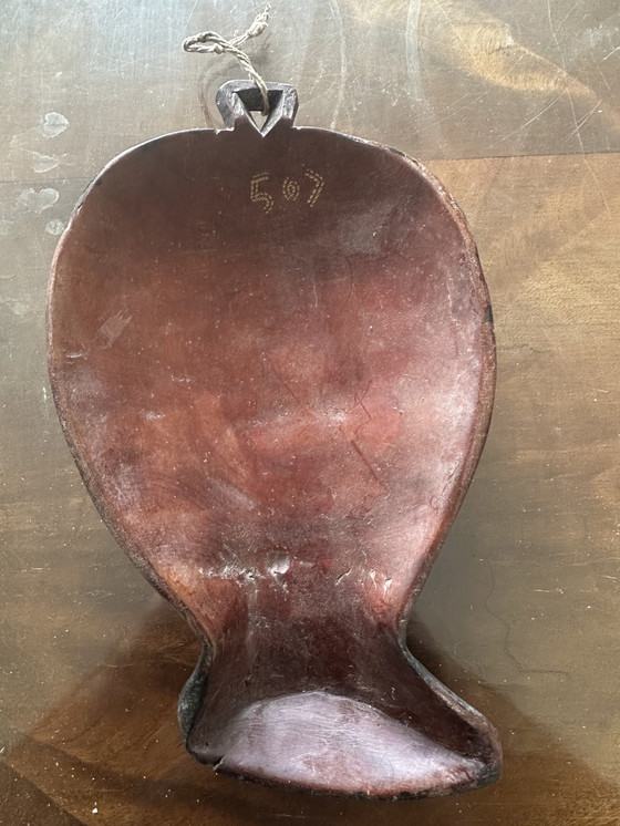 Image 1 of Petit masque Africain en bois sculpté début XX e siècle