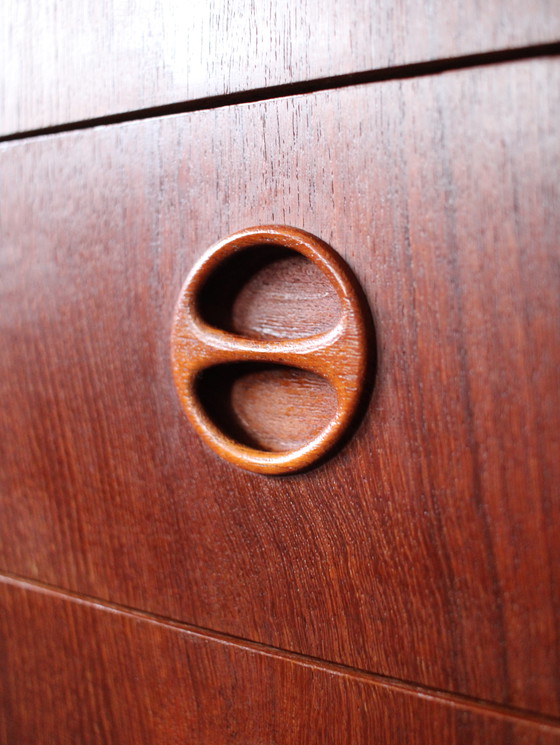 Image 1 of Vintage Deense ladekast in teak