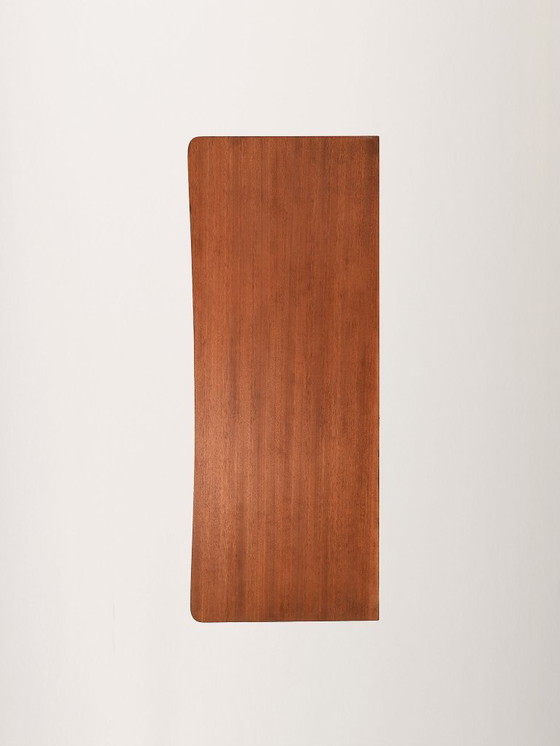 Image 1 of Scrivania scandinava in mogano con maniglie in ottone