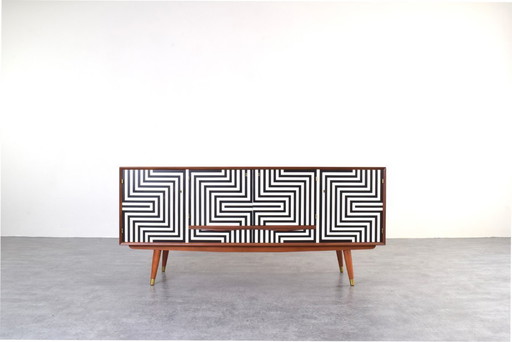 Handbemaltes Mid-Century Op-Art Sideboard von Sven Andersen Møbelfabrikk, 1960er Jahre.