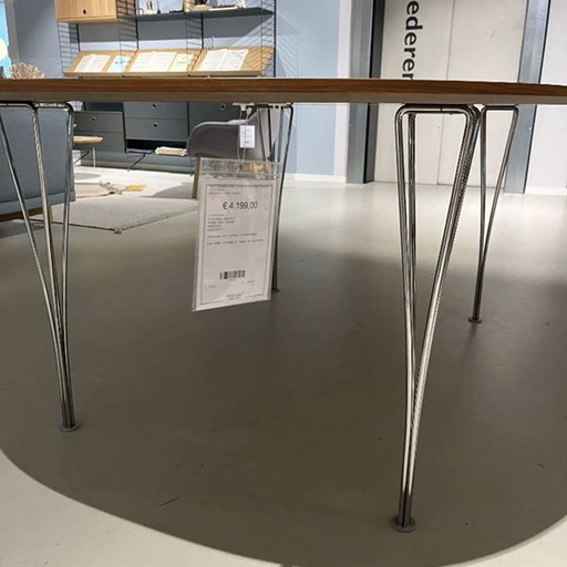 Tavolo da pranzo Superellipse B613 di Fritz Hansen in noce – eettafels