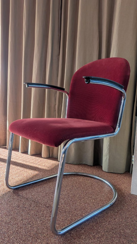 Image 1 of Twee Gispen 413 Stoelen