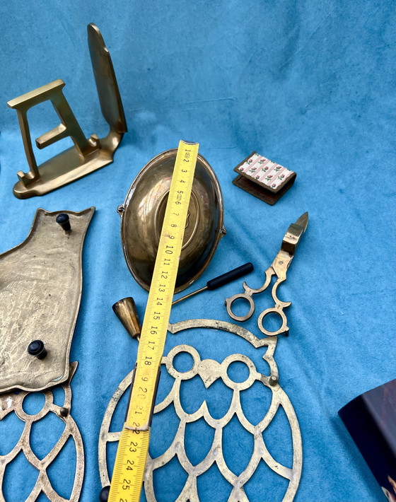 Image 1 of Large vintage collection made of solid brass - owls, cat, bookend & more