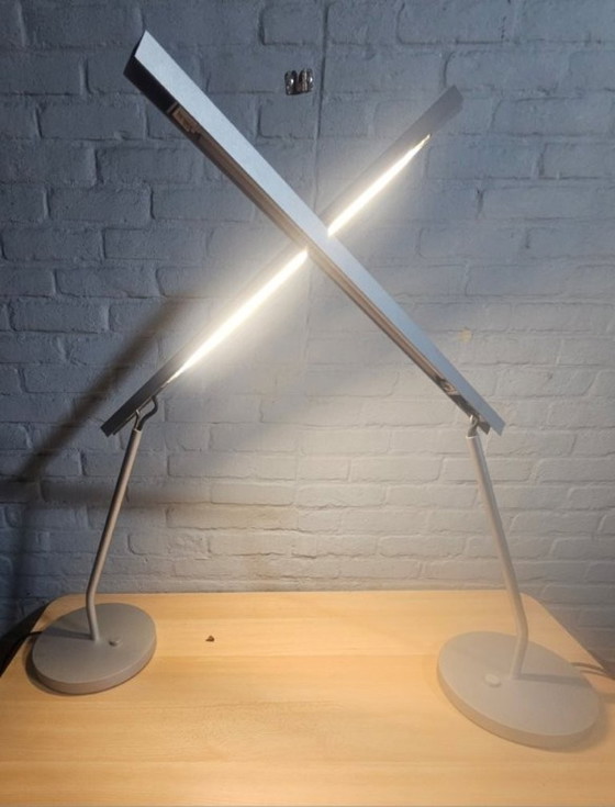 Image 1 of Maarten Van Severen, lampada da tavolo U-Line BA11 (1997) - Design minimalista belga.