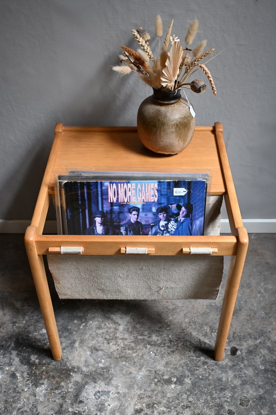 Image 1 of Deense Design houten lectuurbak/bijzettafel BRDR Furbo
