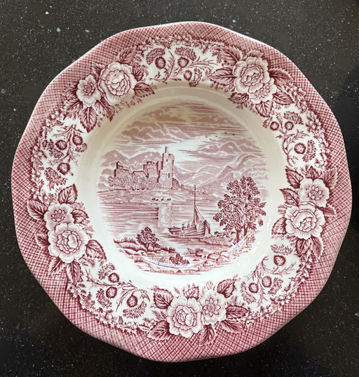 Set van 6 diepe schalen met een romantische rood-witte afbeelding.