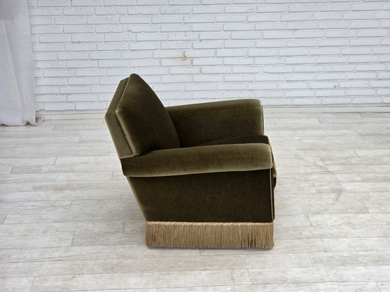 Image 1 of Deense fauteuil uit de jaren 70, originele groene meubelvelours