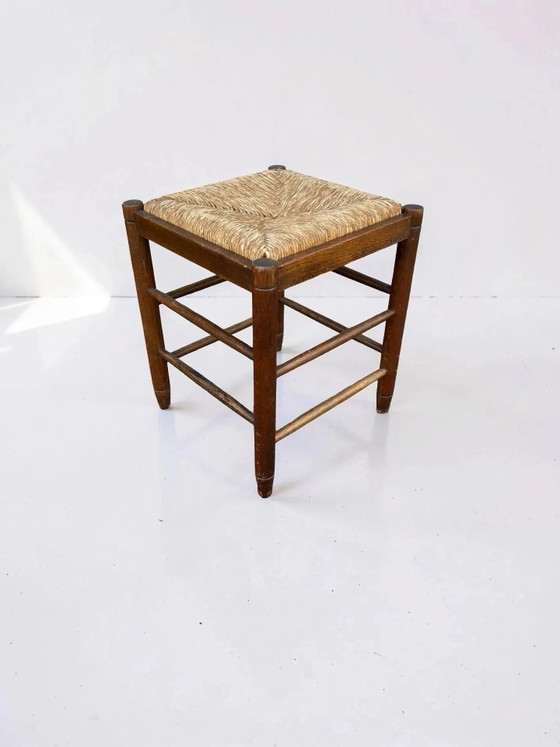 Vintage stool with a straw seat. – Wood (photo 2 of 5)