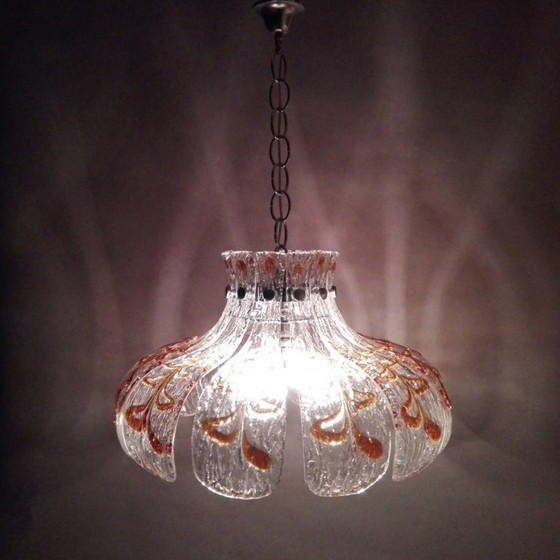 Image 1 of Carlo Nason Murano handgeblazen kunstglas bloemvormige vier-lichts XL kroonluchter, Italië 1970.