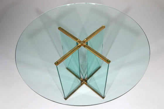 Image 1 of "Iconico tavolo rotondo di design di Peter Ghyczy - Eleganza senza tempo in perfette condizioni