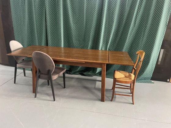 Image 1 of Large extendable table