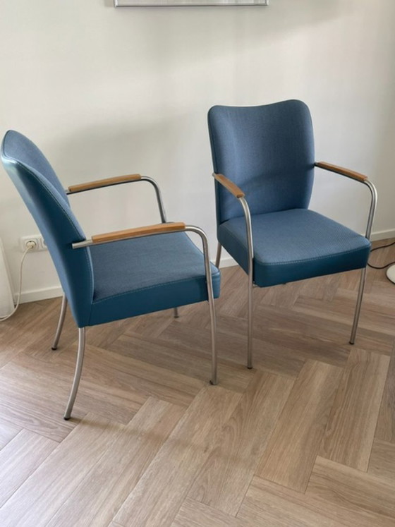 Bert Plantagie - 2 eetkamerstoelen Rumba – Textiel, Hout (photo 7 of 8)