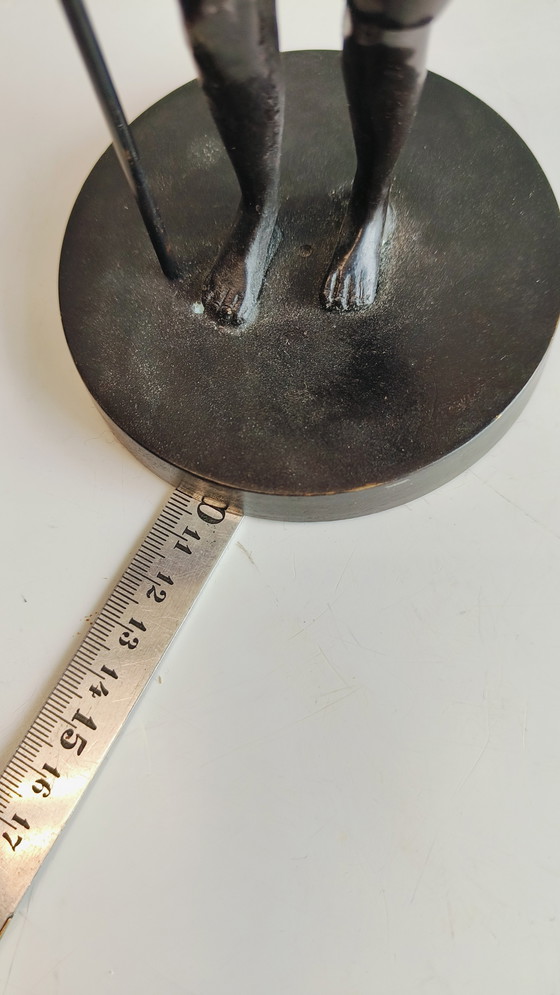 Image 1 of Antiker Kerzenständer des starken dunklen Mannes Ethnographisch