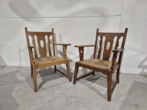 Due poltrone in rovere in stile brutalista Arts & Crafts.