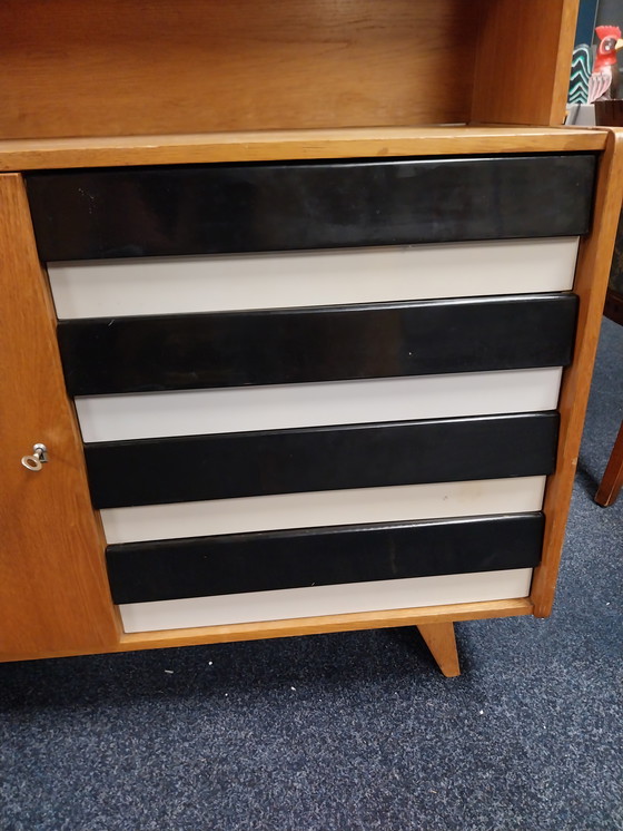 Image 1 of 1 x 1967 buffetkast uit voormalig Tsjechoslowakije door Jiri Jiroutek 