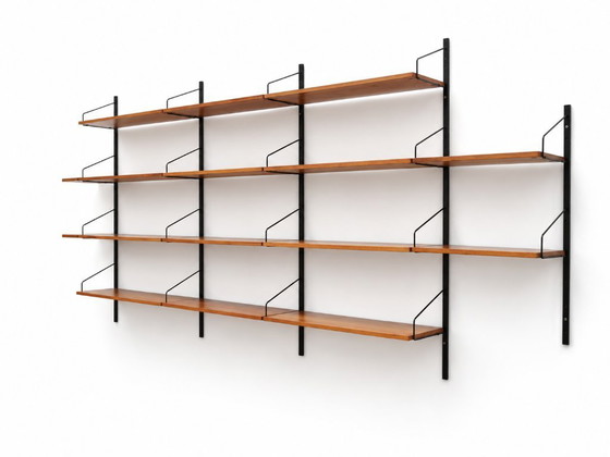 Image 1 of Groot vintage wandsysteem met planken gemaakt in de jaren ’60